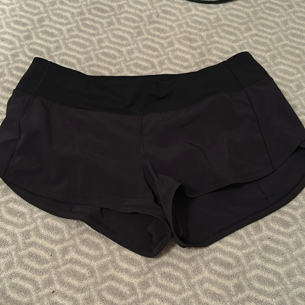 Lulu lemon size 8 speed up shorts. Black.
